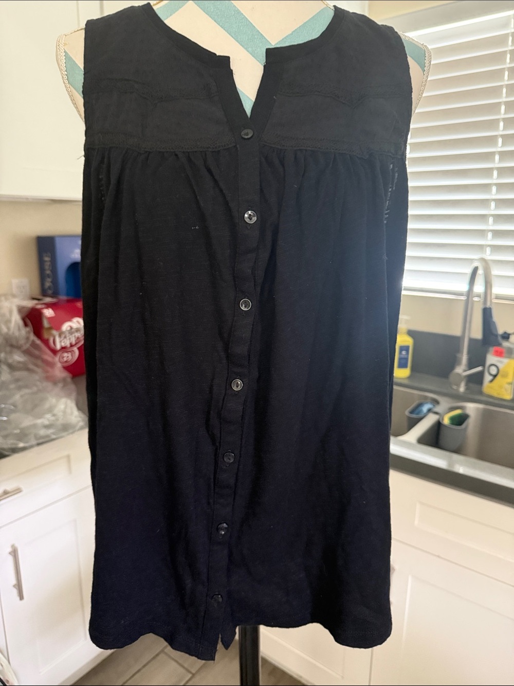 Kohls Sonoma Black Sleeveless Button-Front Tunic size L